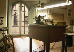 goldsmith artisan in Florence